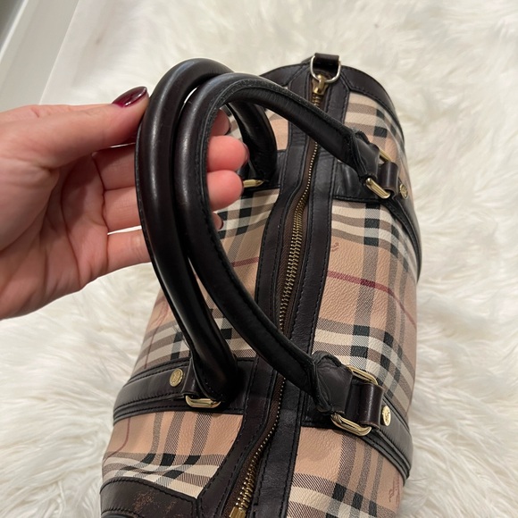 Burberry handbag - Picture 13 of 16